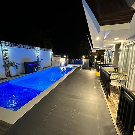 D' Beach Resort Puerto Princesa Ngoại thất bức ảnh